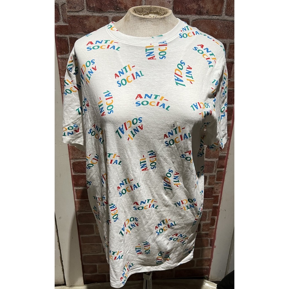 Rue 21 NWT Short Slv "Anti-Social "Graphic TeeShirt Size S JerseyStraightHem